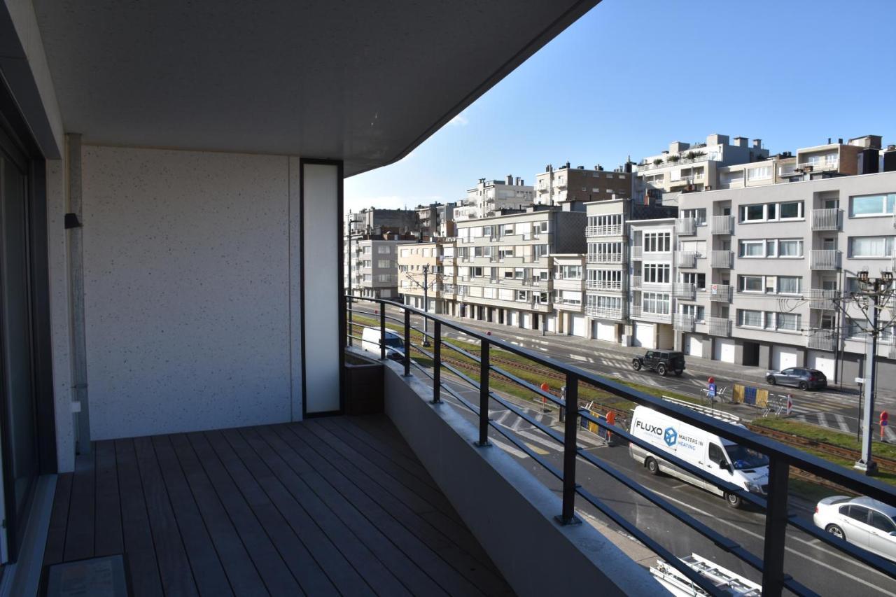 Lichtrijk 2-Slaapkamerappartement Met Zeezicht En Gratis Parking 奥斯滕德 外观 照片