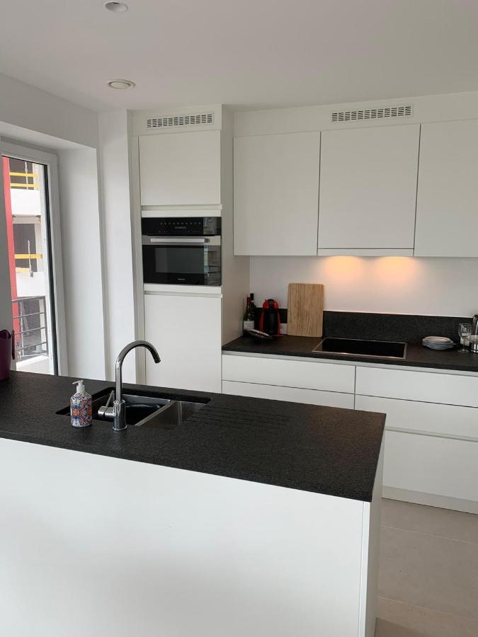 Lichtrijk 2-Slaapkamerappartement Met Zeezicht En Gratis Parking 奥斯滕德 外观 照片