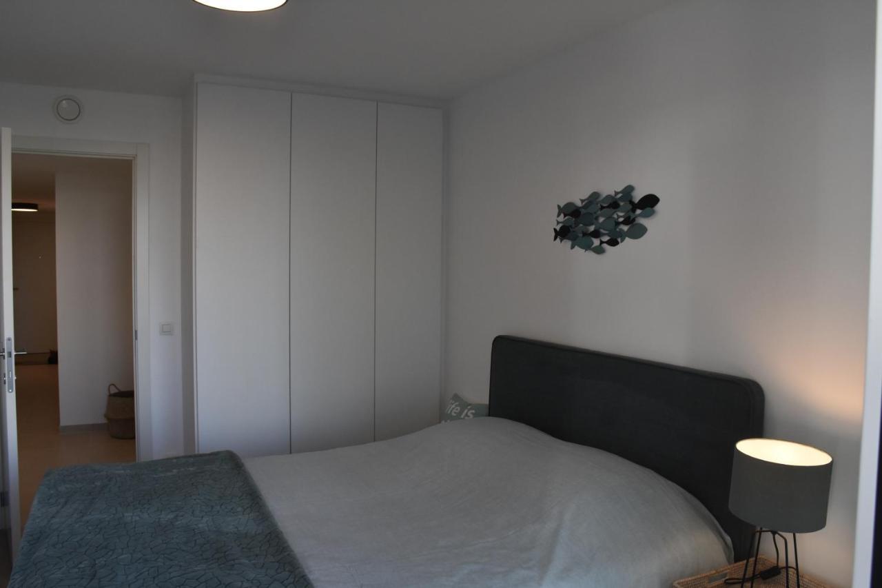 Lichtrijk 2-Slaapkamerappartement Met Zeezicht En Gratis Parking 奥斯滕德 外观 照片