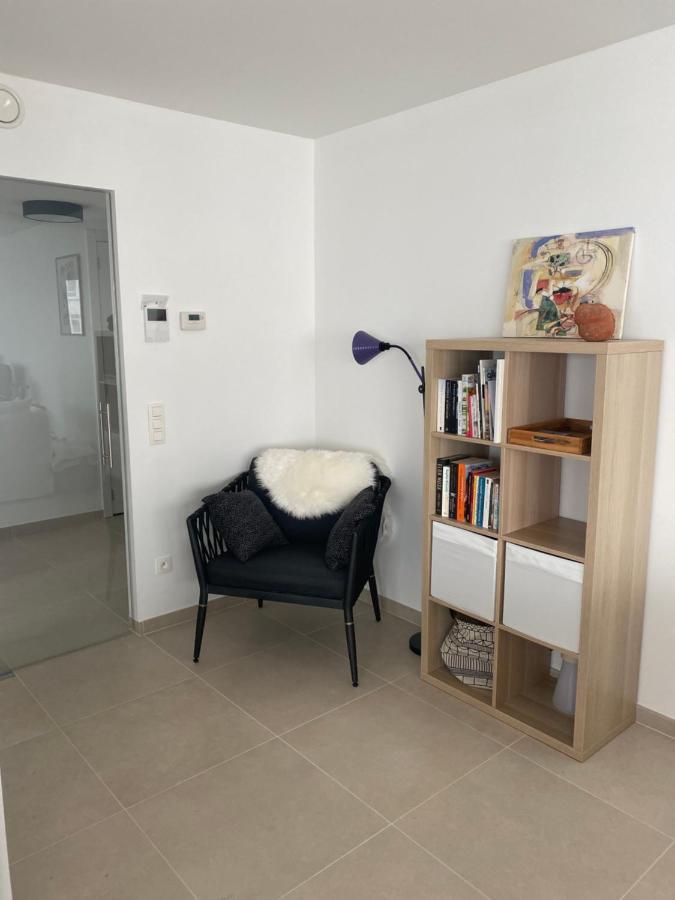 Lichtrijk 2-Slaapkamerappartement Met Zeezicht En Gratis Parking 奥斯滕德 外观 照片