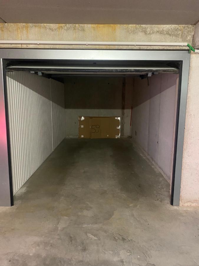 Lichtrijk 2-Slaapkamerappartement Met Zeezicht En Gratis Parking 奥斯滕德 外观 照片