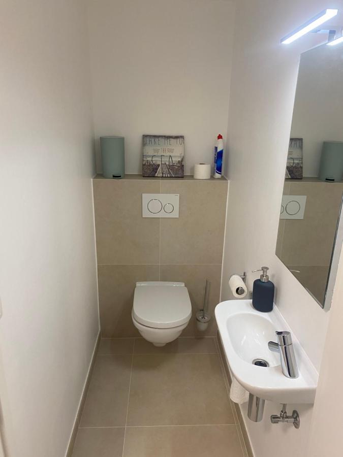 Lichtrijk 2-Slaapkamerappartement Met Zeezicht En Gratis Parking 奥斯滕德 外观 照片
